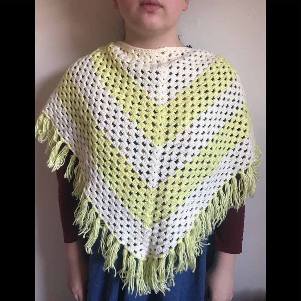 Rare Vintage 1970’s Gorgeous Shawl